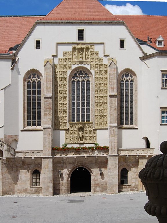 Spätgotische Architektur im Raum Wiener Neustadt zur Zeit Kaiser Friedrichs III